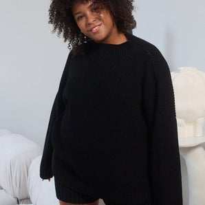 Laumės: Black Merino Wool Sweater