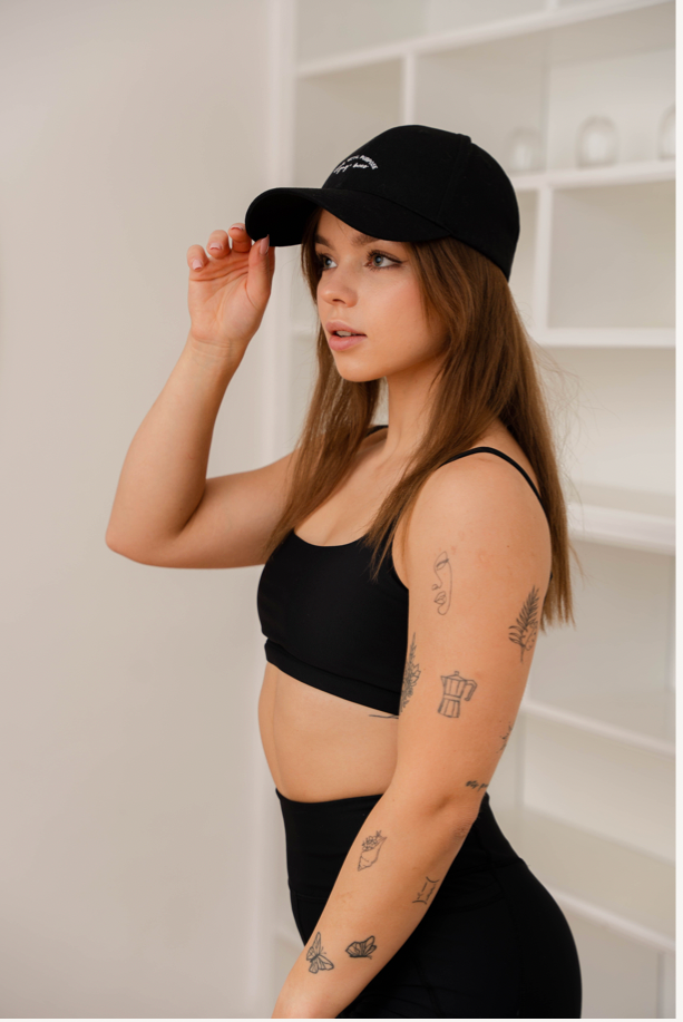 sustainable living, sustainable fashion, sustainable activewear, sustainability, fashion outfits, fashion inspo outfits, fashion top outfits, women outfit ideas, tops, tops for women, leggings, leggings outfits, leggings outfit winter, leggings outfit summer, leggings and boots outfit, leggings outfit fall, sport outfits, sporty chic outfit, activewear, activewear outfits